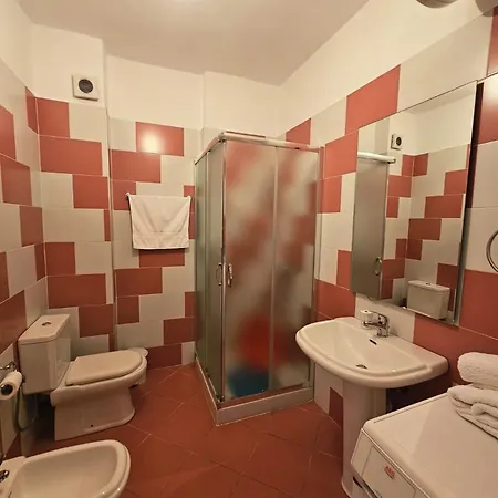 Albania Adar 1 Sarandë